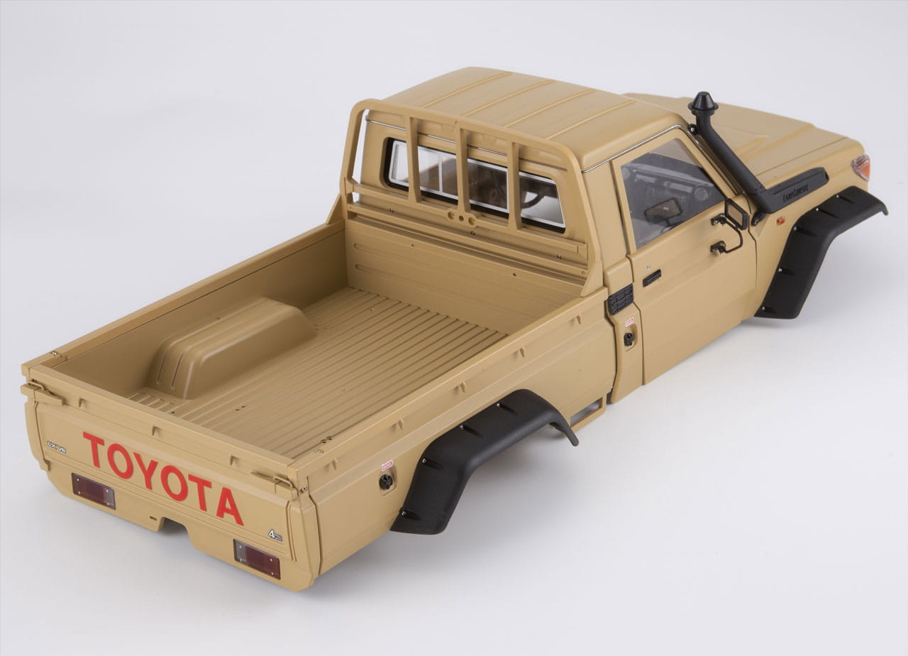 Killerbody Toyota Land Cruiser 70 Bausatz Military Sand lackiert fuer TR - RC-Zubehoer