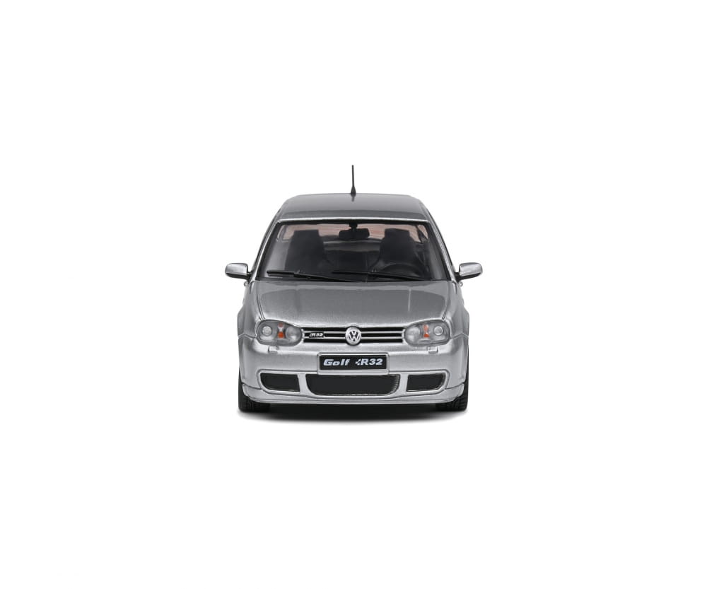 Solido 1_43 VW Golf R32 2003 silb Modellauto - RC-Zubehoer