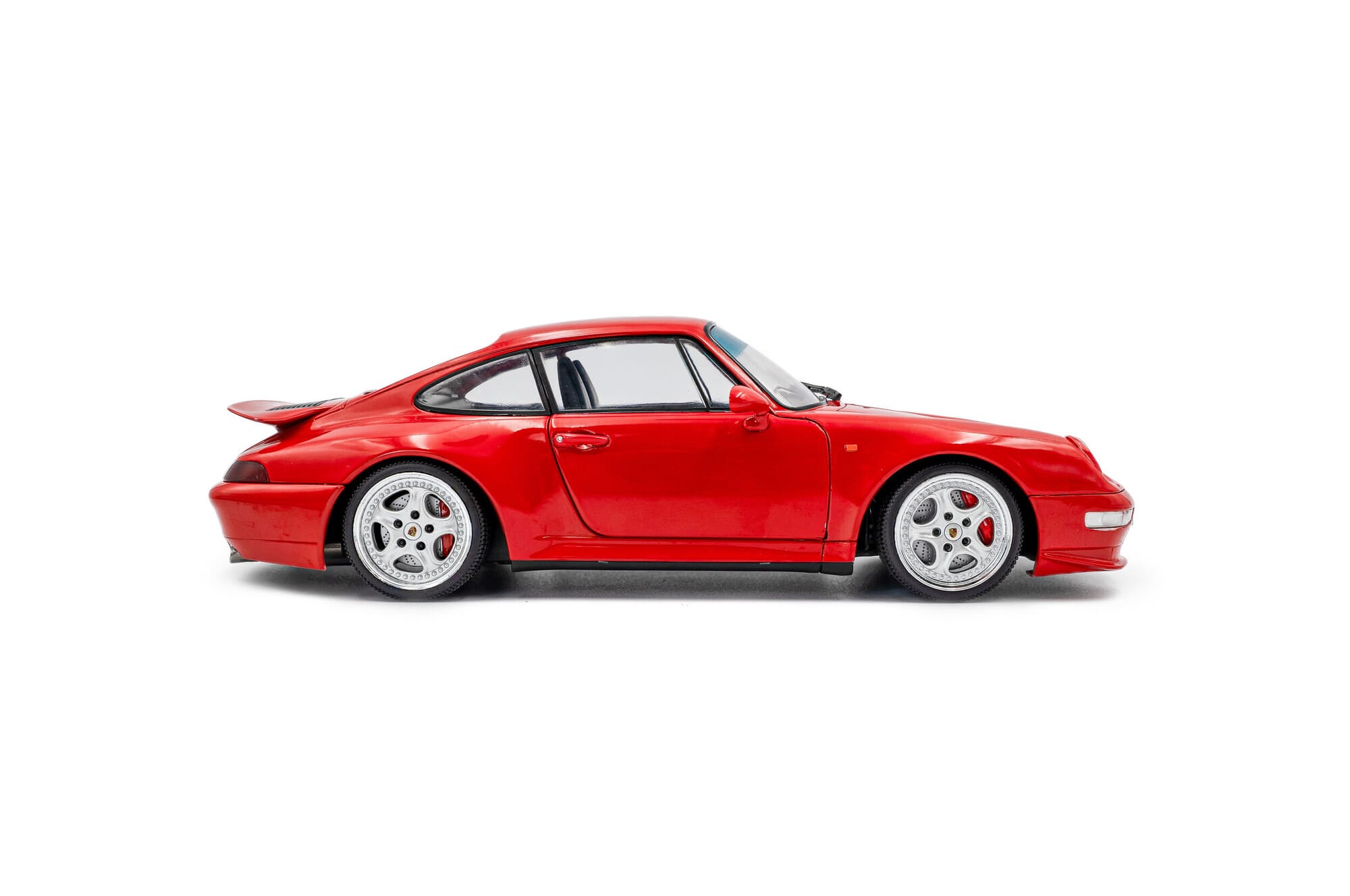 Solido Porsche 911 Carrera RS 1997 Indischrot Standmodellauto im Massstab 1_18
