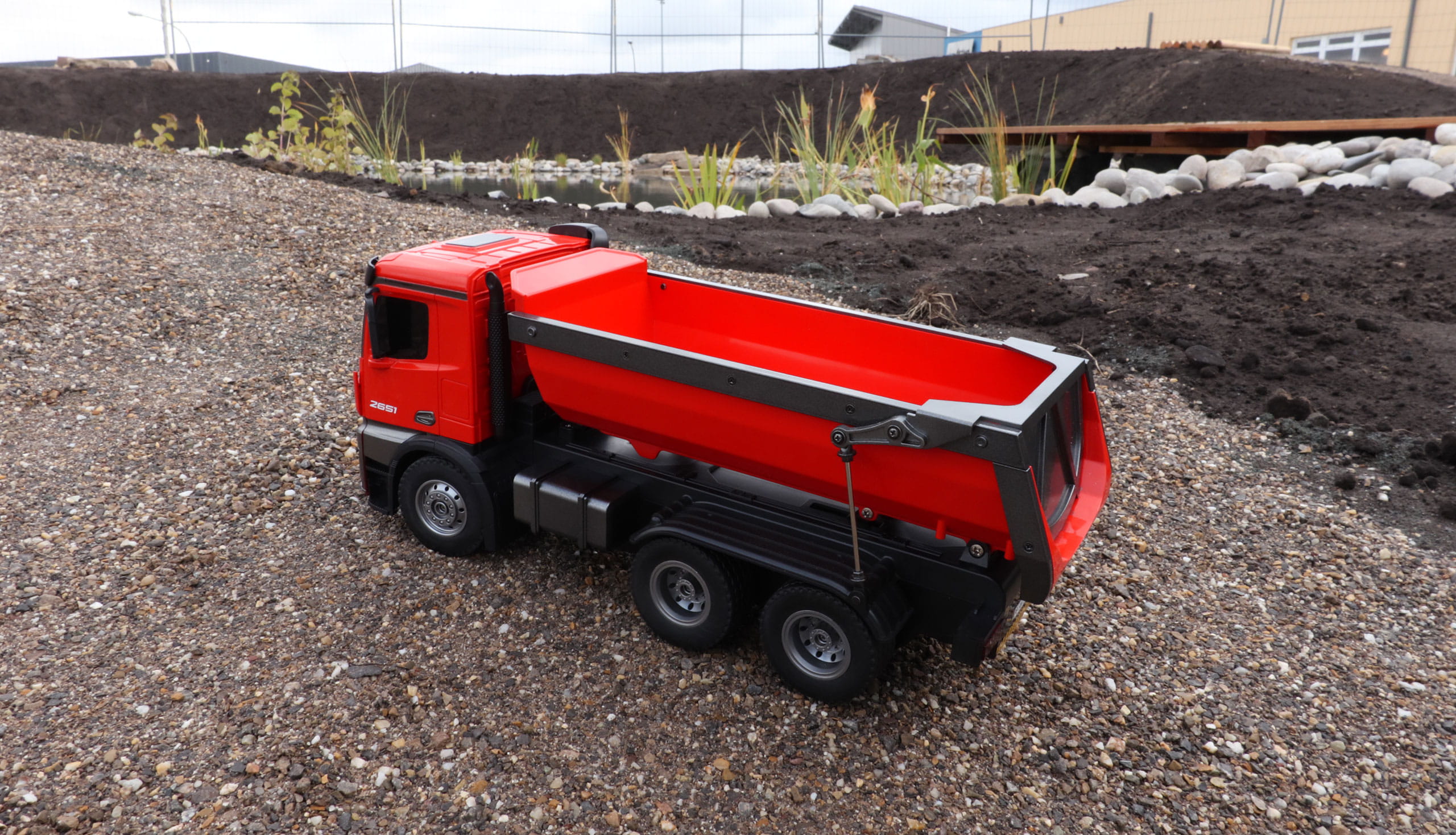 Amewi Mercedes-Benz Arocs LKW Kipper 2,4GHz RTR 1:18 rot