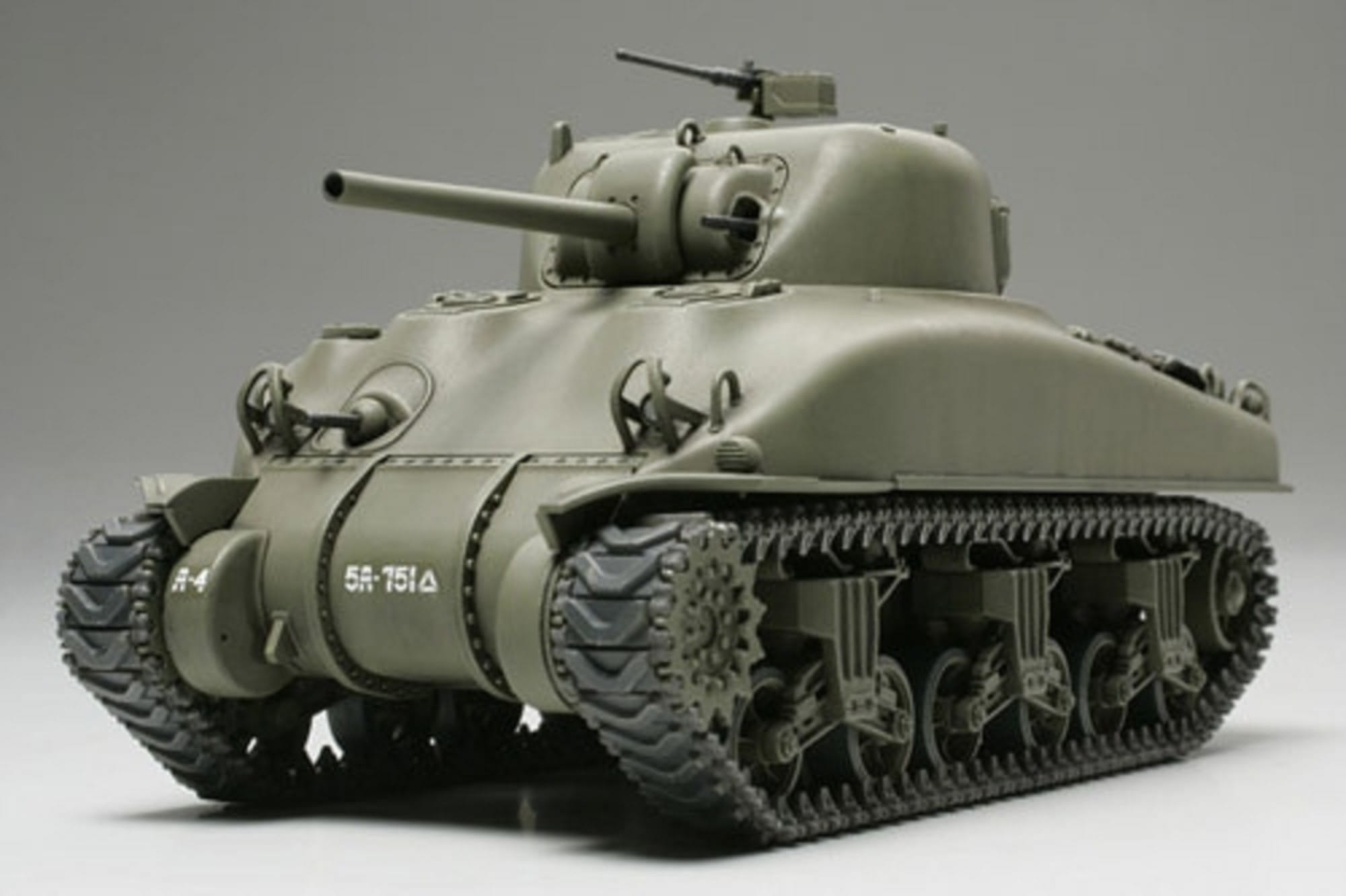 Tamiya US Panzer Sherman M4A1 Frueh_ A. 1_48 Plastik Modellbau Militaer Bausatz - RC-Zubehoer