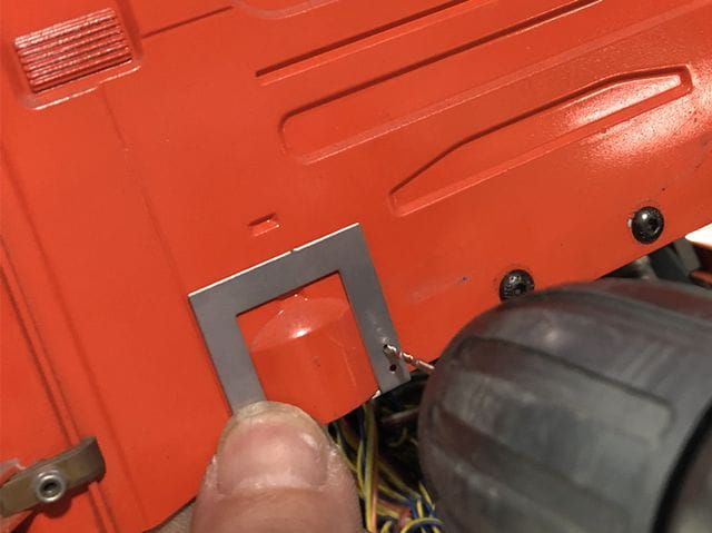 ScaleClub 1:14 Fahrerhausverschluss V2 für SCANIA V2A ScaleClub 1_14 Fahrerhausverschluss V2 fuer SCANIA V2A - RC-Zubehoer