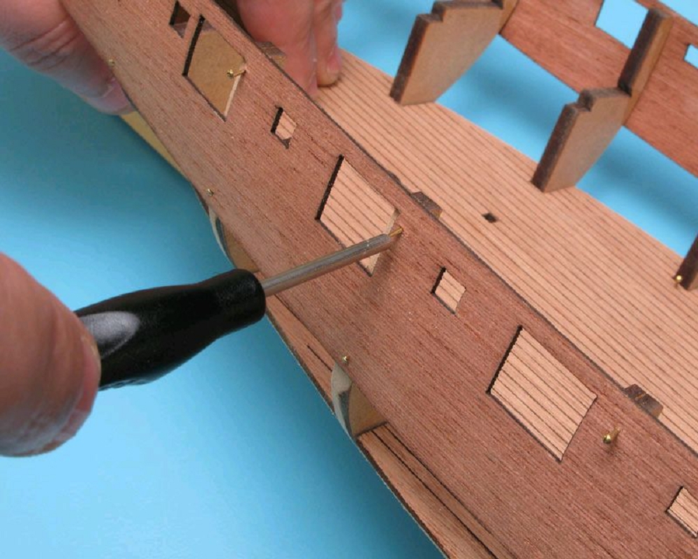 Krick Nagelhalter Pro AMATI - RC-Zubehoer