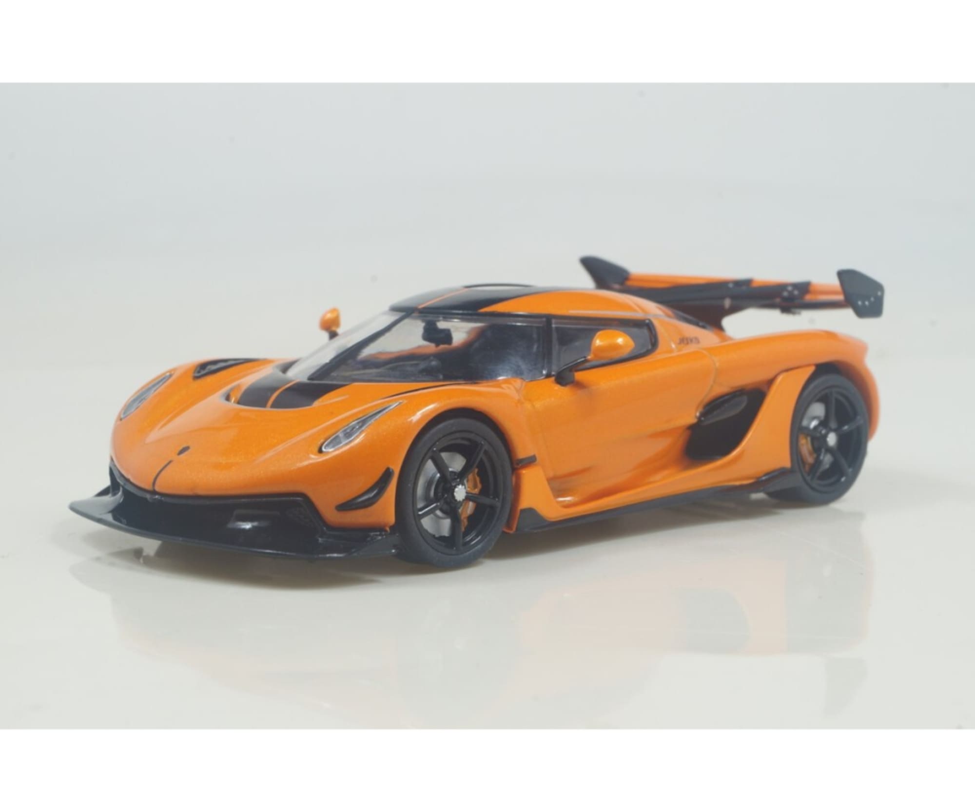 Solido 1_43 Koenisgegg Jesko 2022 orange - RC-Zubehoer