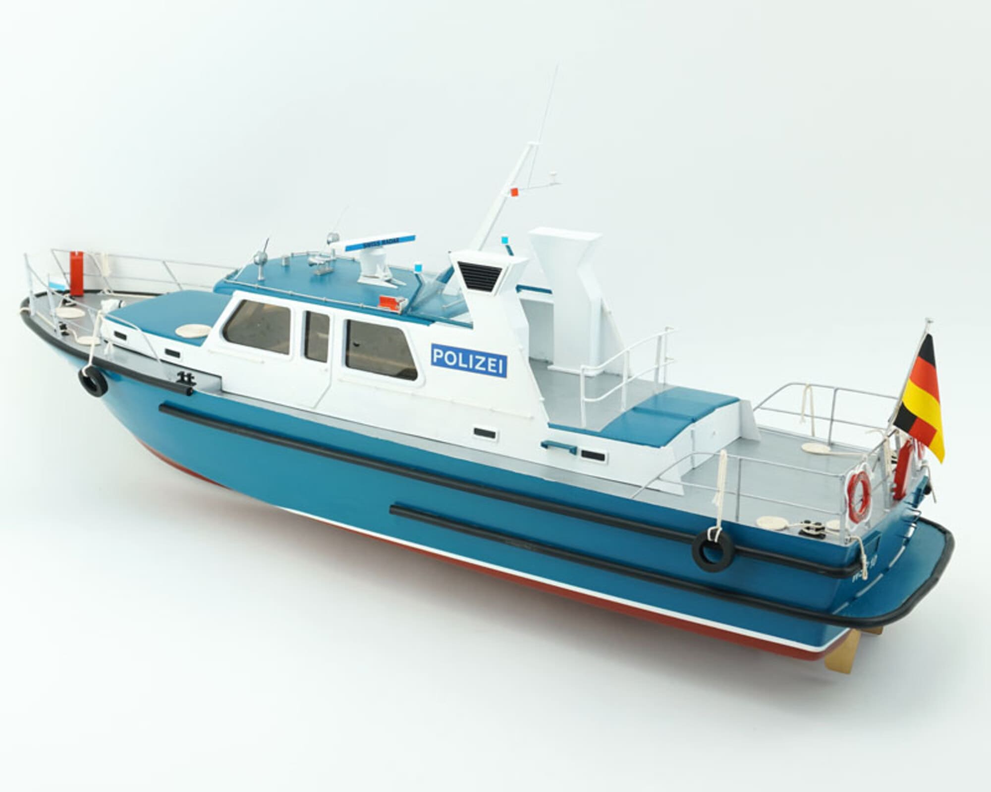 WSP-10 Passau Polizeiboot RC-Baukasten im Massstab 1_20 von Billing Boats