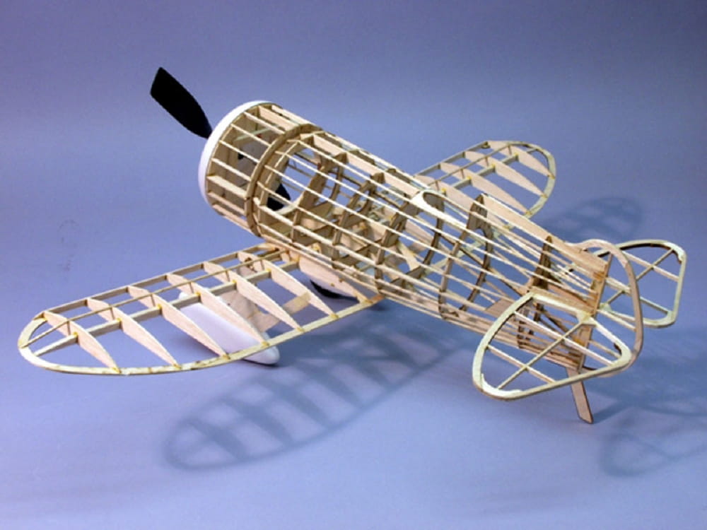 Dumas Aircraft Gee Bee Z Balsabausatz
