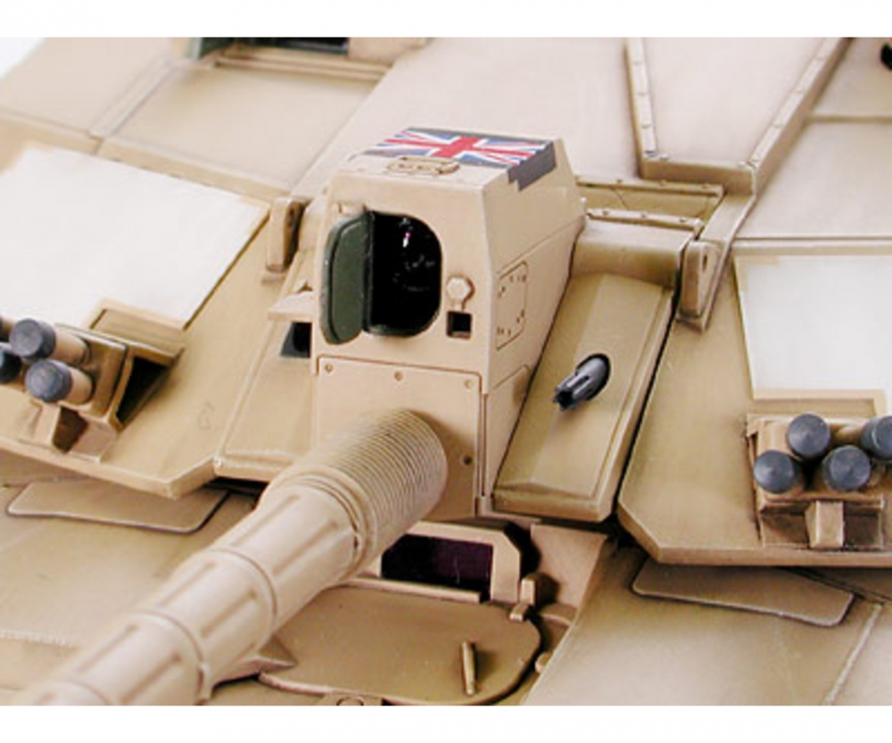 Tamiya 1_35 Britischer Kampfpanzer Challenger 2 Wueste Modellbausatz_
