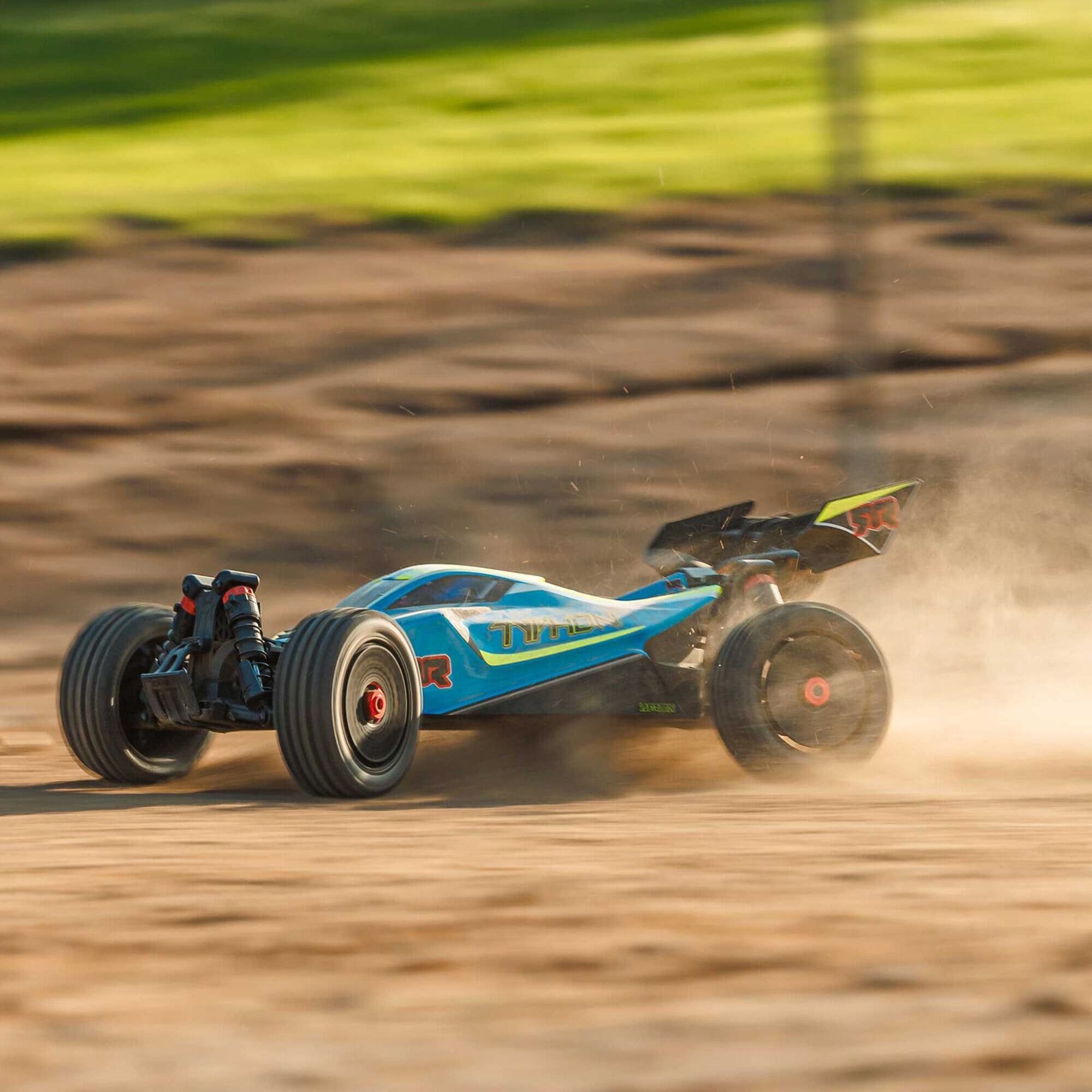 ARRMA TYPHON MEGA 665 4X4 RTR Buggy 1_8 Blau