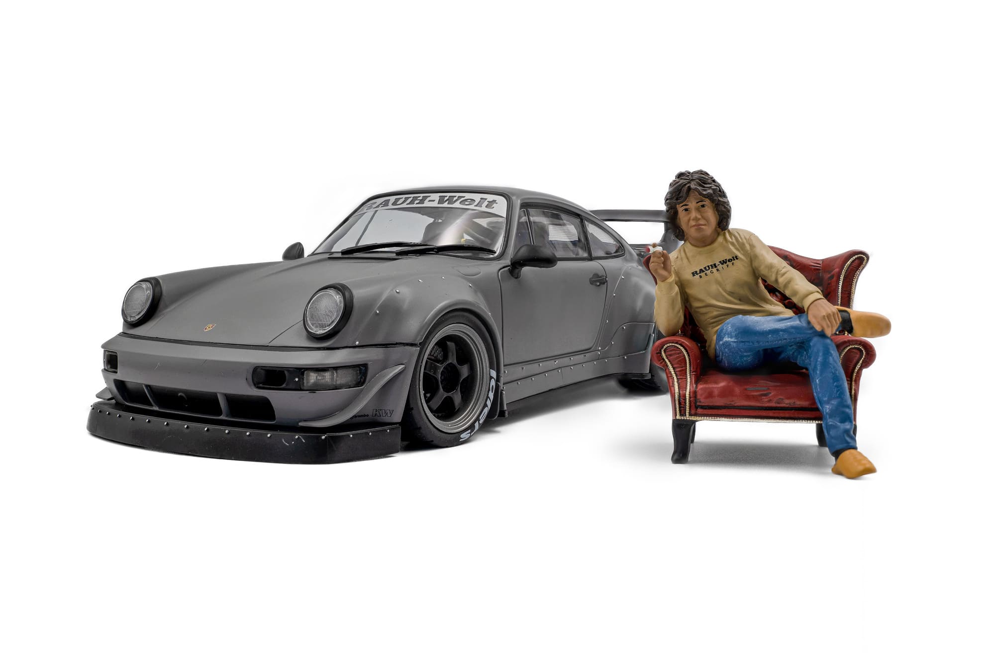 Solido RWB Bodykit Nardo grau mit Figur Modellauto 1_18