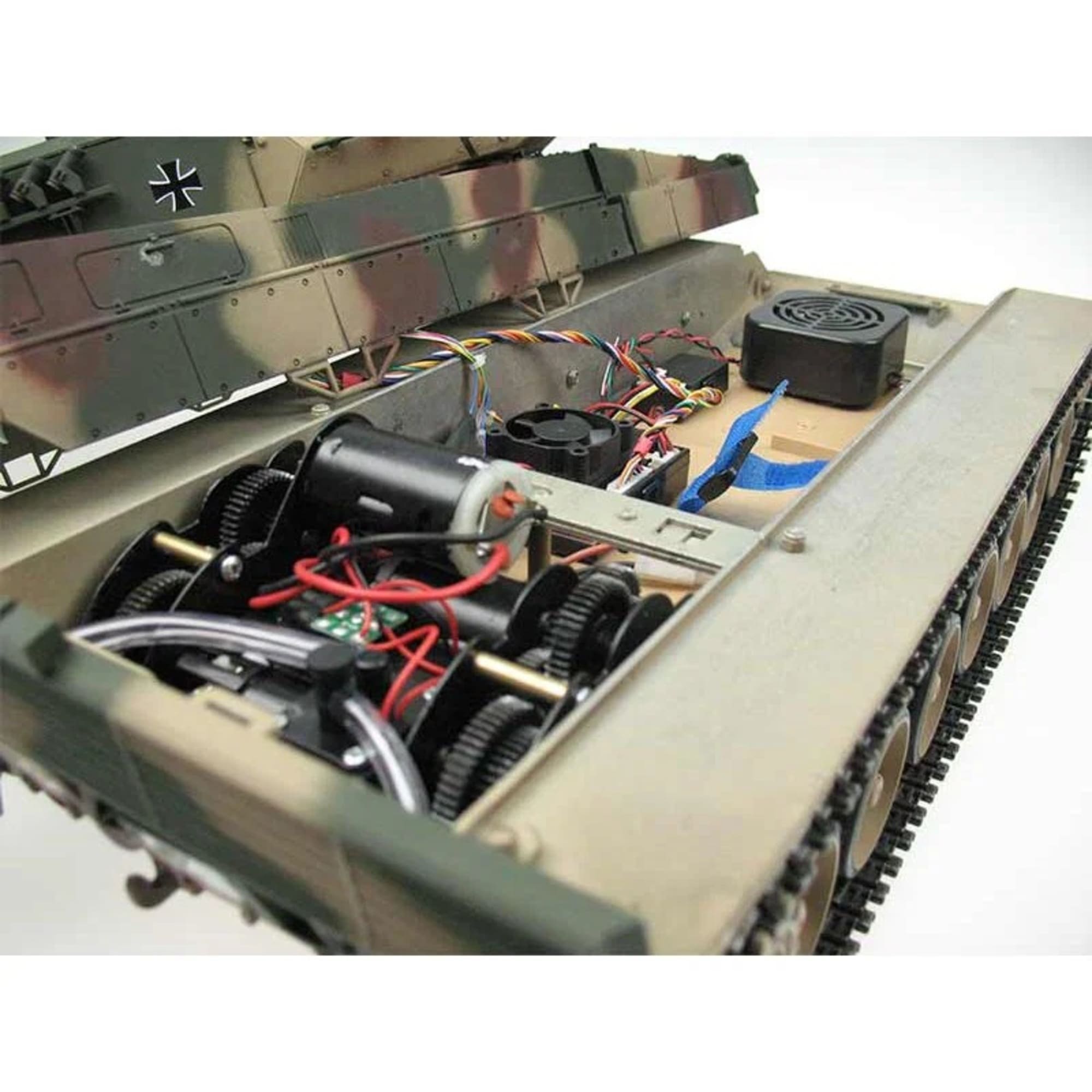 Torro Leopard 2A6 RC Panzer 1_16 Pro-Edition IR Rauch Mediterransommertarn
