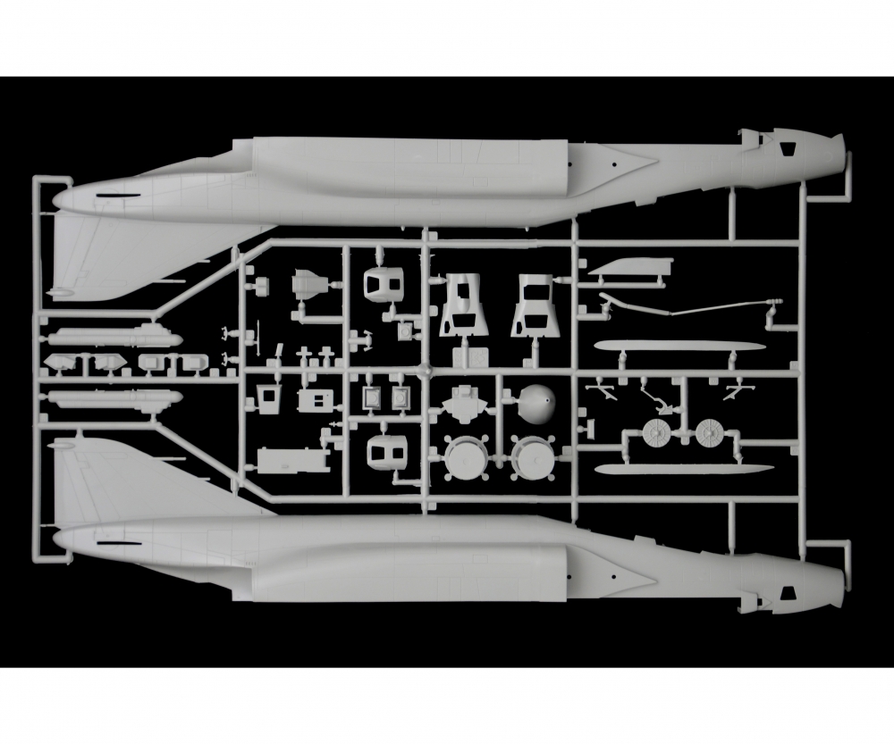 Italeri 1:48 RF-4E Phantom II