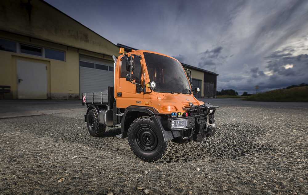 Carson RC Unimog U 300 1:12 RTR 2,4 GHz mit LED, Sound & 60 Min. Fahrzeit Carson RC Unimog U 300 1:12 RTR 2,4 GHz mit LED, Sound & 60 Min. Fahrzeit