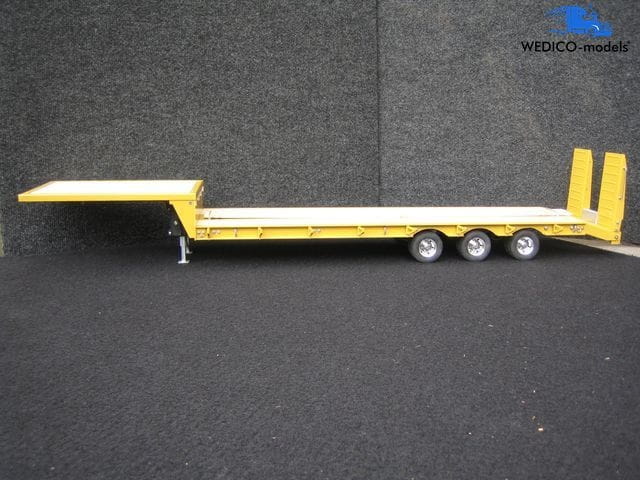 Wedico Tieflader-Auflieger mit Rampe + Plattform Wedico Tieflader-Auflieger mit Rampe _ Plattform - RC-Zubehoer