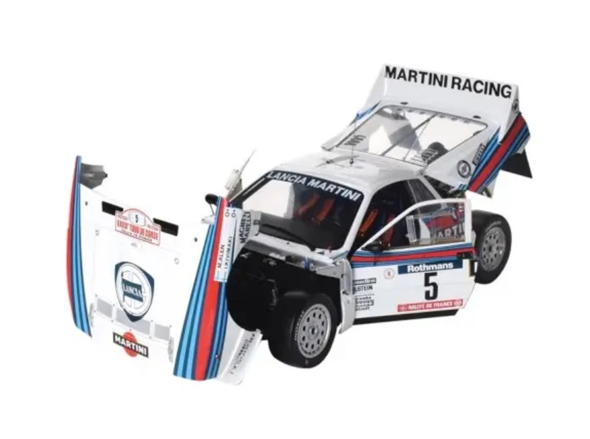 IXO Lancia 037 Metallbausatz 1_8 mit Martini Racing Design_ Licht- und Soundfunktion