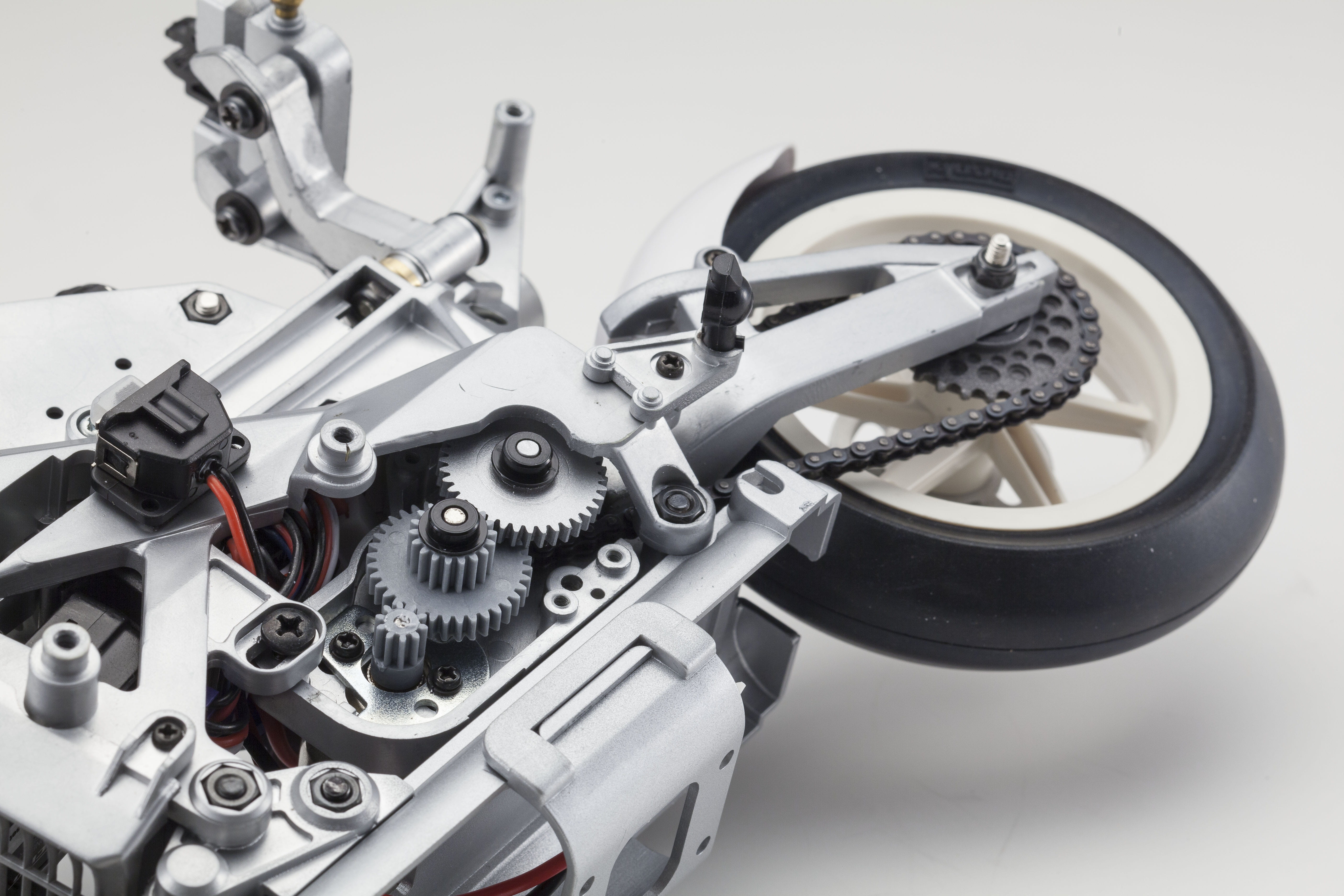 Kyosho Hanging On Racer Honda NSR500 1991 RC Motorrad Bausatz mit beweglicher Fahrerfigur