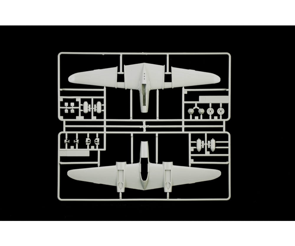 Italeri 1:72 US P-38J Lightning