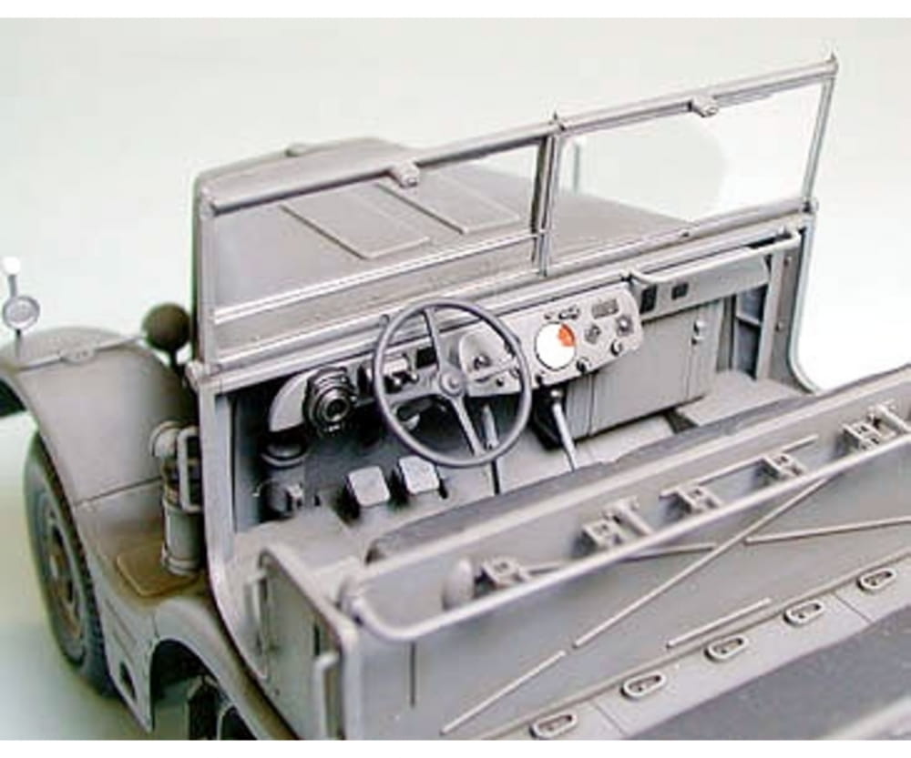 Tamiya WWII SdKfz.9 Famo 18to Halbkette 1:35 Plastik Modellbau Militär Bausatz