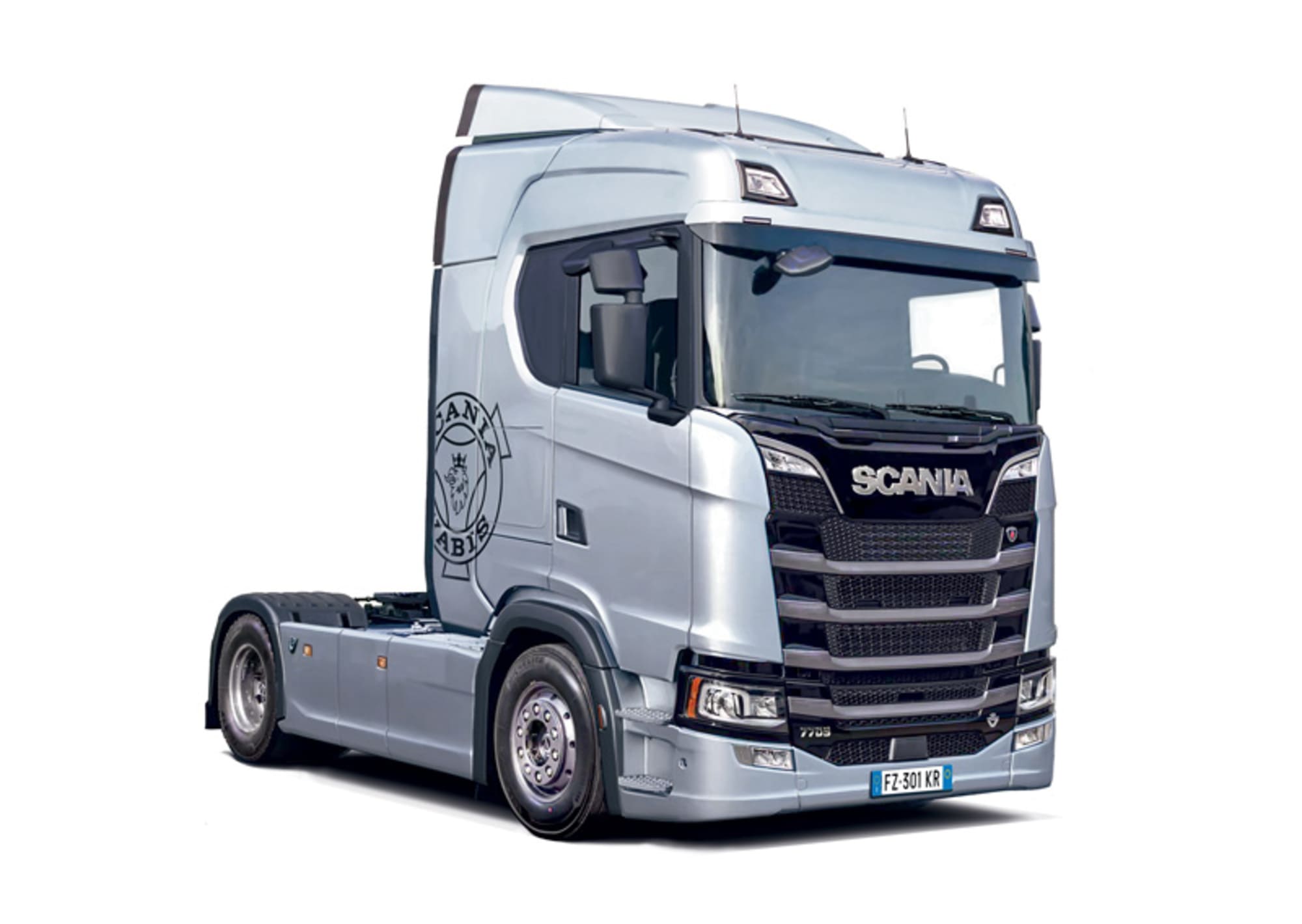 Italeri Scania S770 4x2 Normal Roof Grey Cab Plastikmodellbausatz 1_24