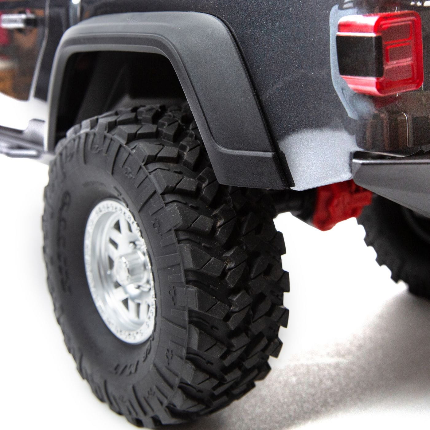 Axial RC Crawler 1:10 SCX10 III Jeep JT Gladiator m. Portals  RTR grau