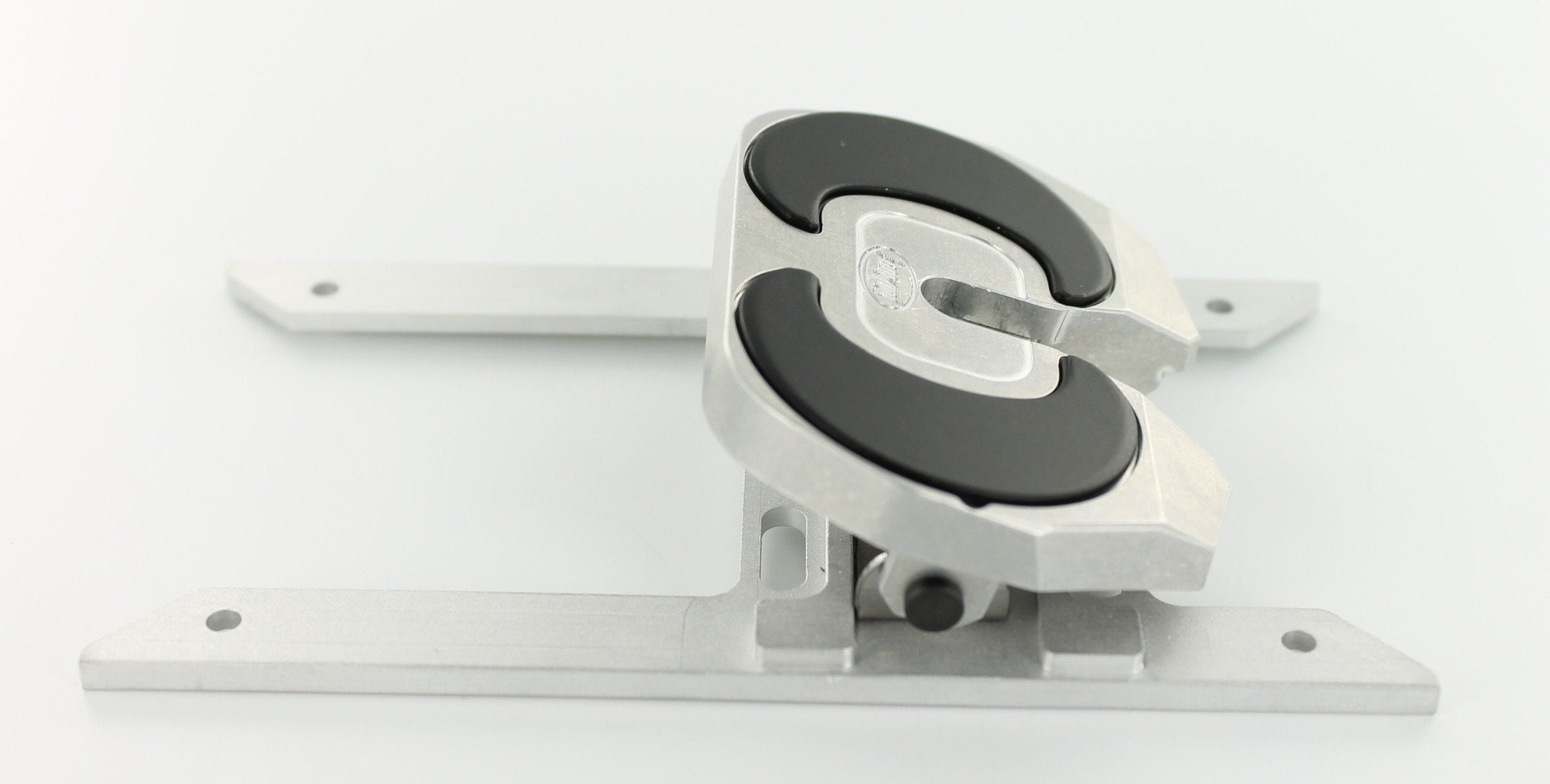 Carson 1:14 LKW - Truck Line Alu Sattelkupplung SAF Carson 1:14 LKW - Truck Line Alu Sattelkupplung SAF