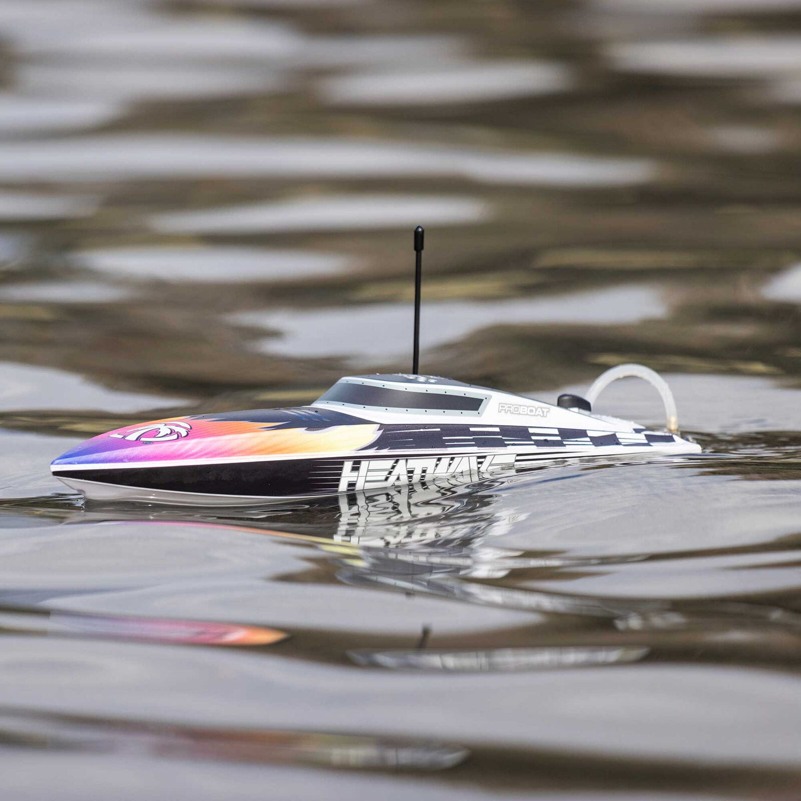 Pro Boat Recoil 2 18_ Brushless Deep V RTR Heatwave