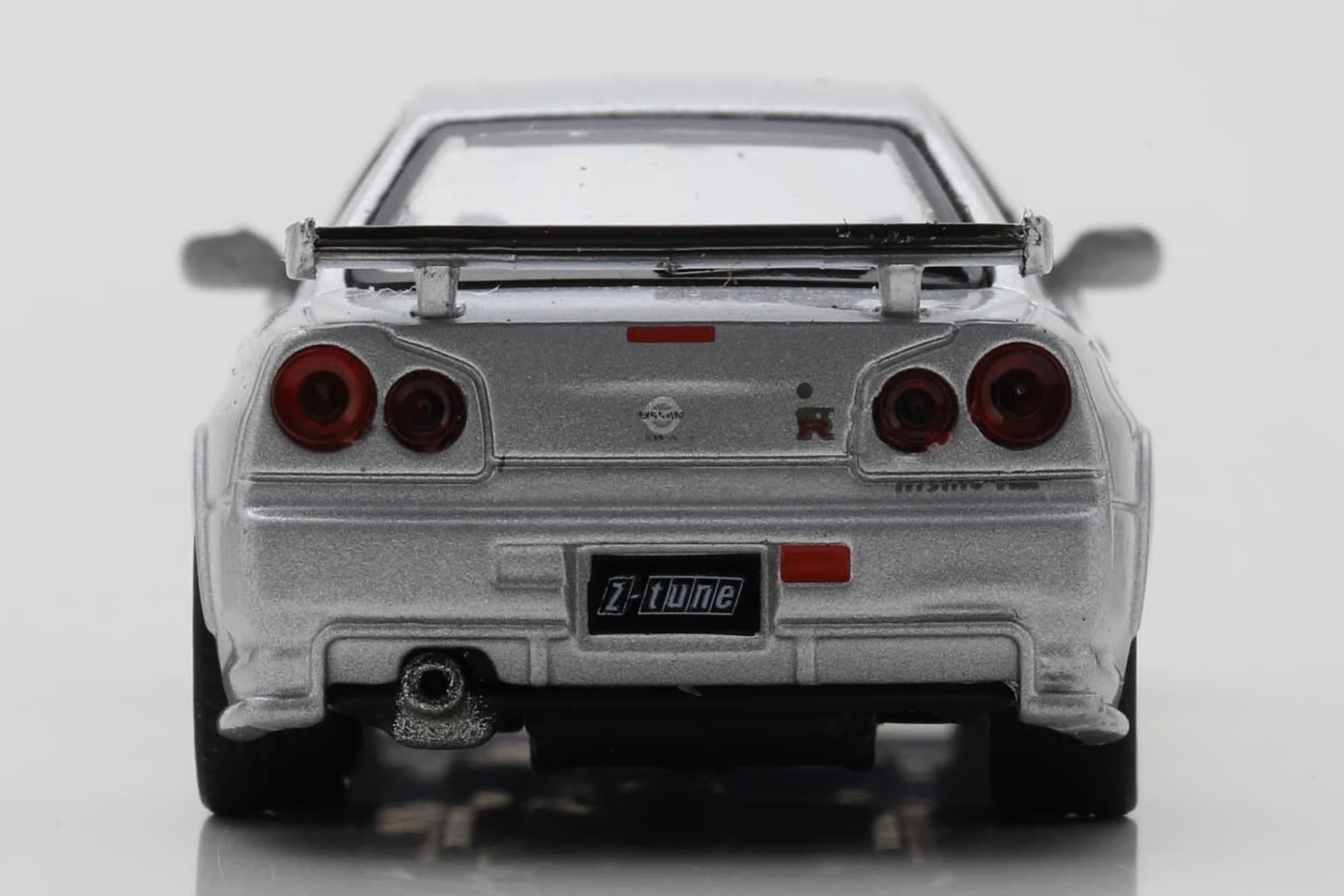 Schuco Nismo R34 GT-R Z-tune Silber 1_64 Sammlermodell
