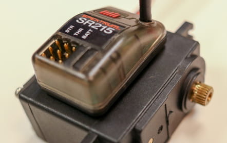 Spektrum SR215 DSMR 2 Kanal Empfänger Spektrum SR215 DSMR 2 Kanal Empfänger