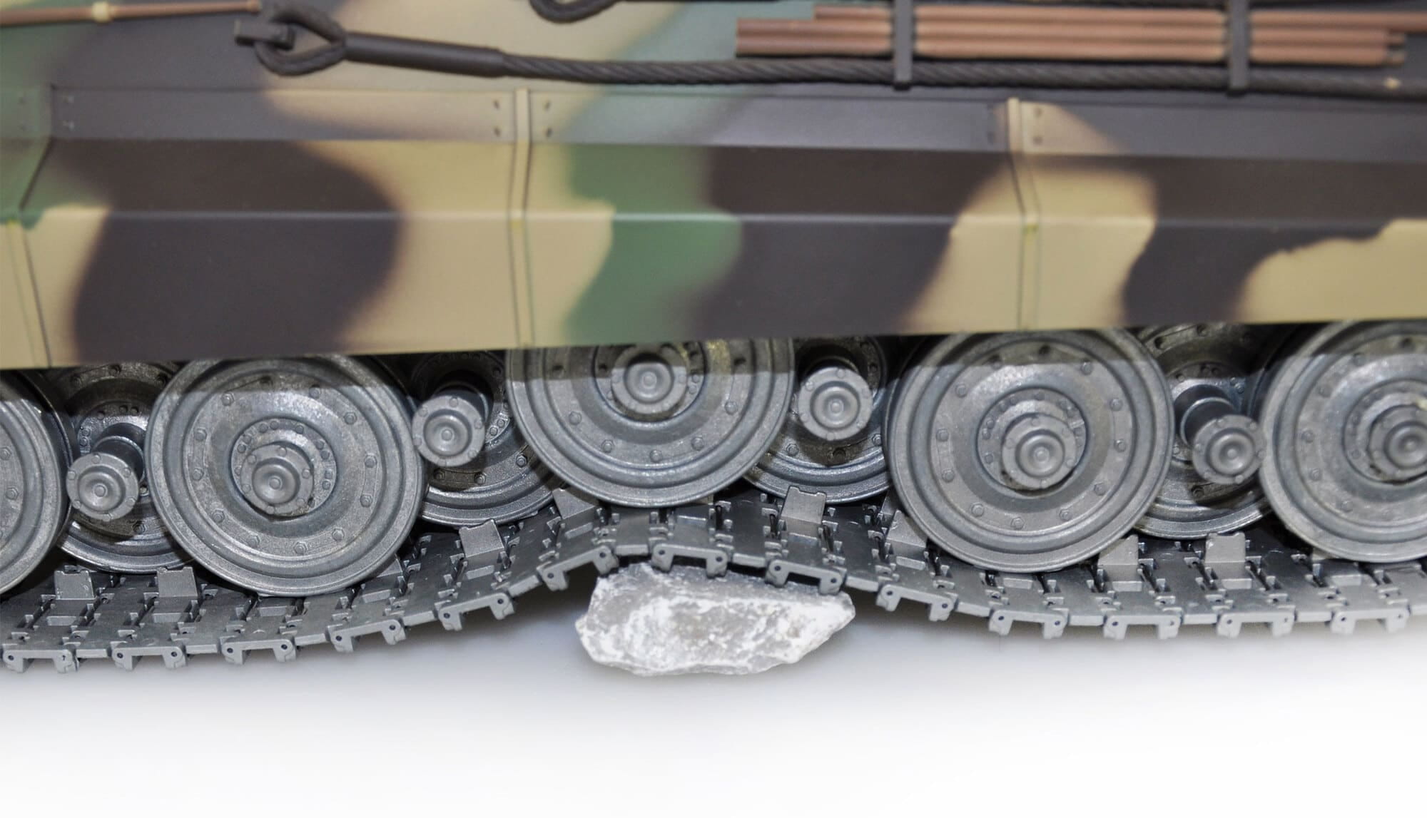 Amewi RC Panzer Koenigstiger 1_16 Professional Line mit BB- _ IR-Schuss