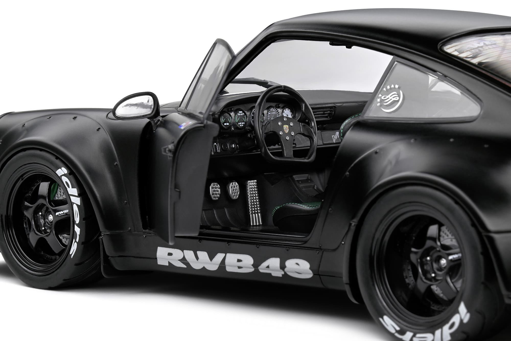 Solido Modellauto 1_18 RWB Bodykit Darth Vader schwarz 2016