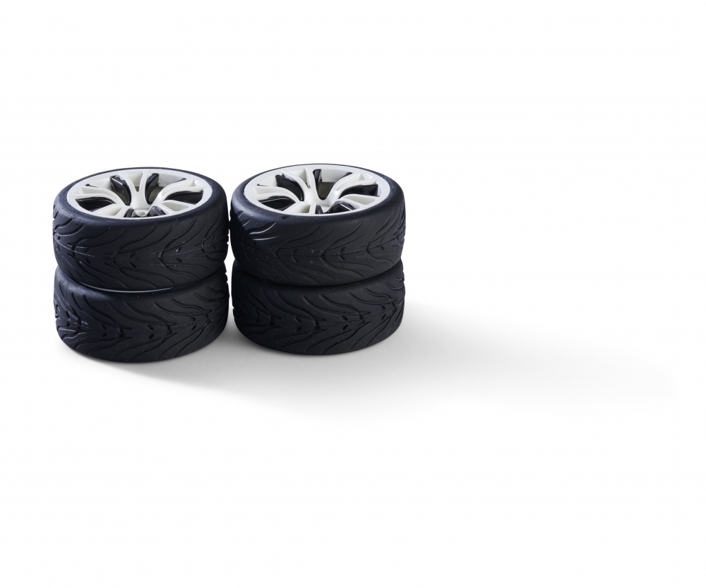 Carson Reifen mit Felgen 1_10 Raederset M-Design _4_ weis_schwarz - RC-Zubehoer