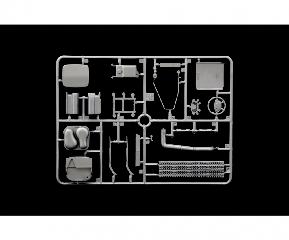 Italeri 1:24 MAN TGX XXL D38 E6 Edition