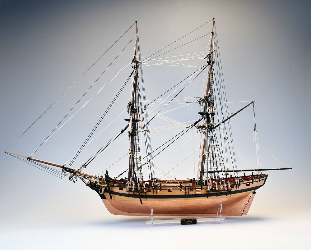 HMS Speedy Bausatz 1_64 Massstab_ detaillierte Bauteile und Bauanleitung