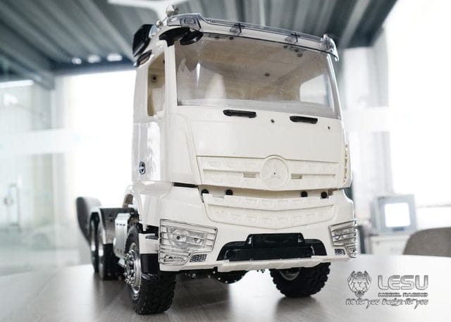 Lesu 1:14 Schutzgitter aus Metall für Arocs-Scheinwerfer