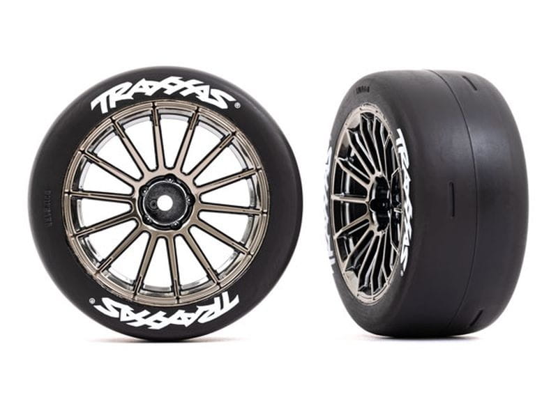 Traxxas Response 2.0 Reifen auf Felgen schwarz-chrom hinten (2)