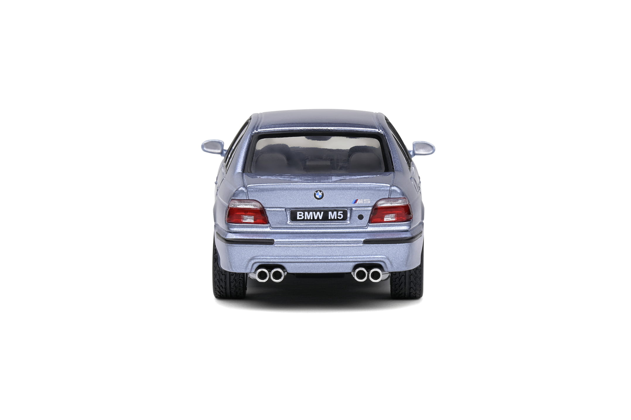BMW M5 E39 2000 Modellauto in Silver Water Blue 1_43 von Solido