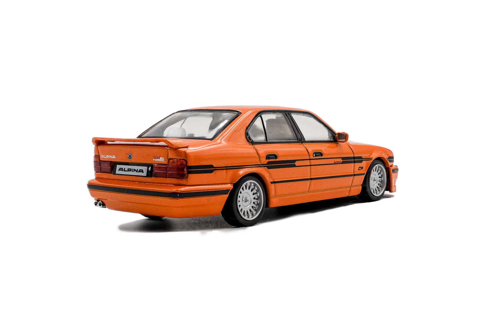 Solido Alpina B10 Biturbo E34 Orange Standmodellauto im Massstab 1_43
