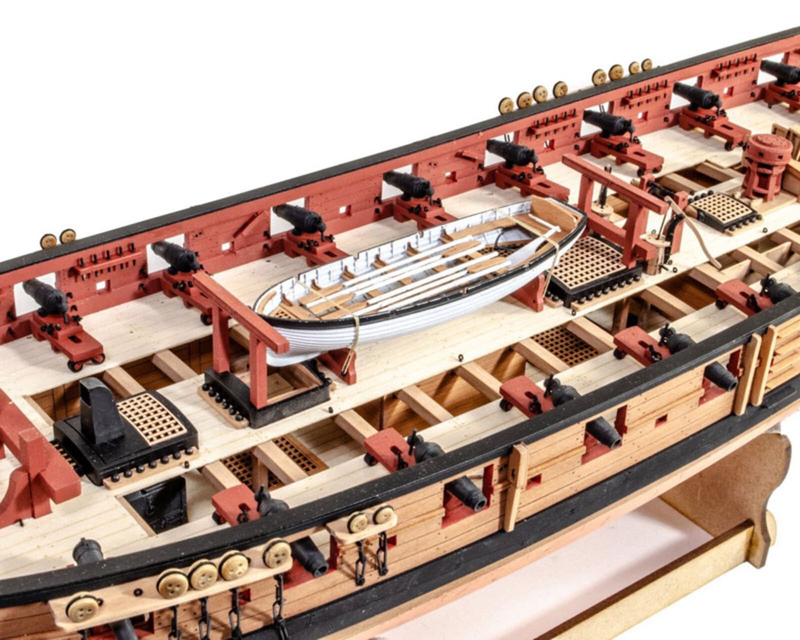 HM Harpy Brigg 1_64 Bausatz Modell der Royal Navy mit detailliertem Rumpf und Deck