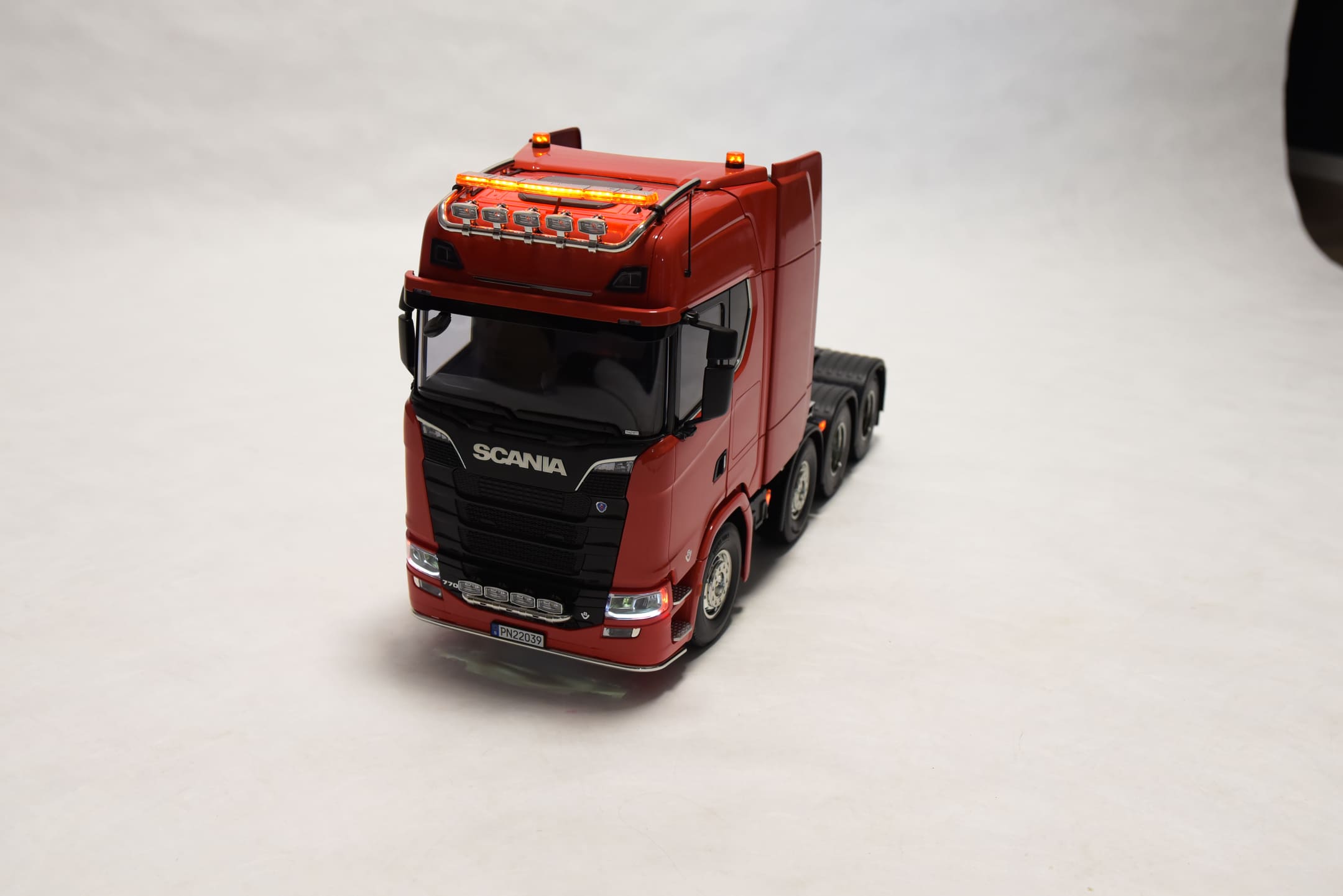 Carson RC Truck Beleuchtung Warnbalken Strobo Set Scania SLT8x4 Schwerlast 1:14