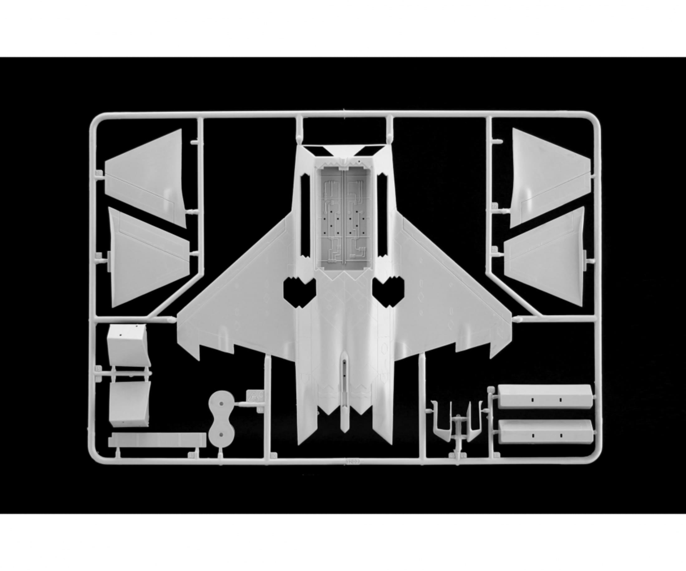 Italeri 1_72 Modell-Set F-22 Raptor Plastik Modellbausatz - RC-Zubehoer