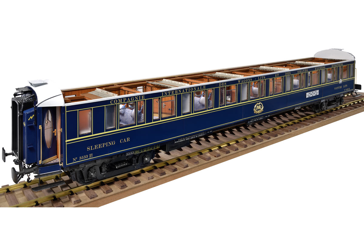 Amati Orient Express Schlafwagen 1_32 Modellbausatz