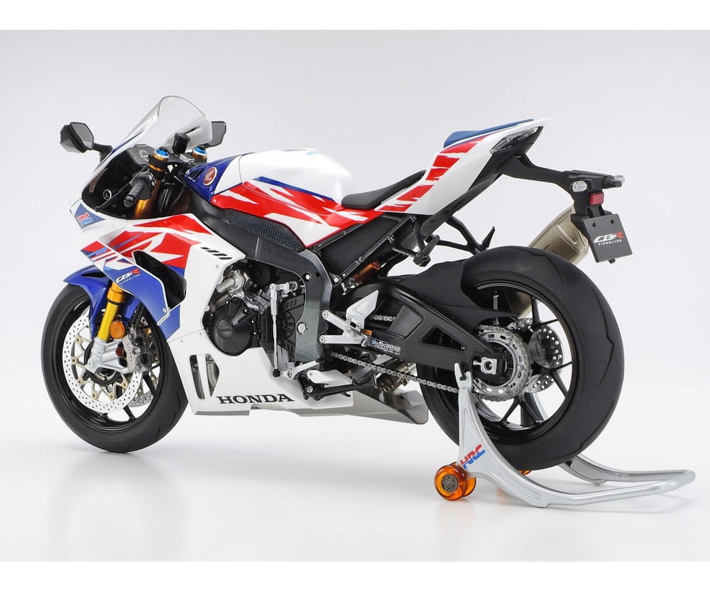 Tamiya 1_12 Honda CBR 1000RR-R Fireblade SP 30th Plastik Modellbau - RC-Zubehoer