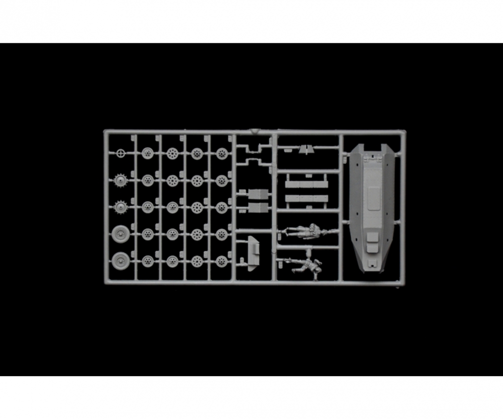 Italeri 1:72 Sd.Kfz. 251/8 Ambulance