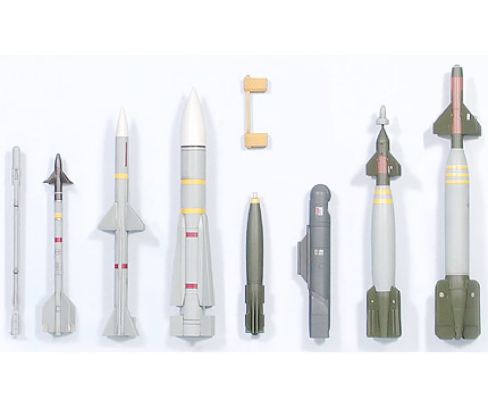 Tamiya 1:32 Grumman F-14A Tomcat Black Knights Tamiya 1:32 Grumman F-14A Tomcat Black Knights