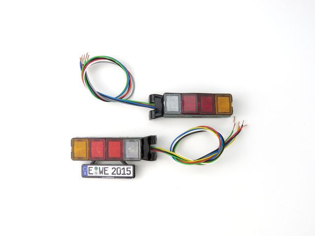 Wedico 4-Kammer LED-Rueckleuchten mit Nummernschild - RC-Zubehoer