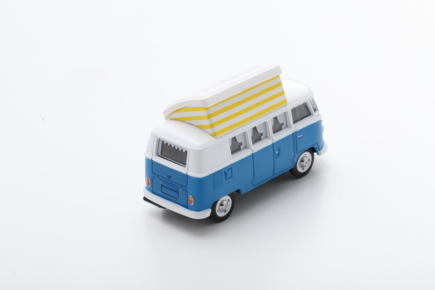 Schuco 1_64 VW T1 Campingbus Modellfahrzeug