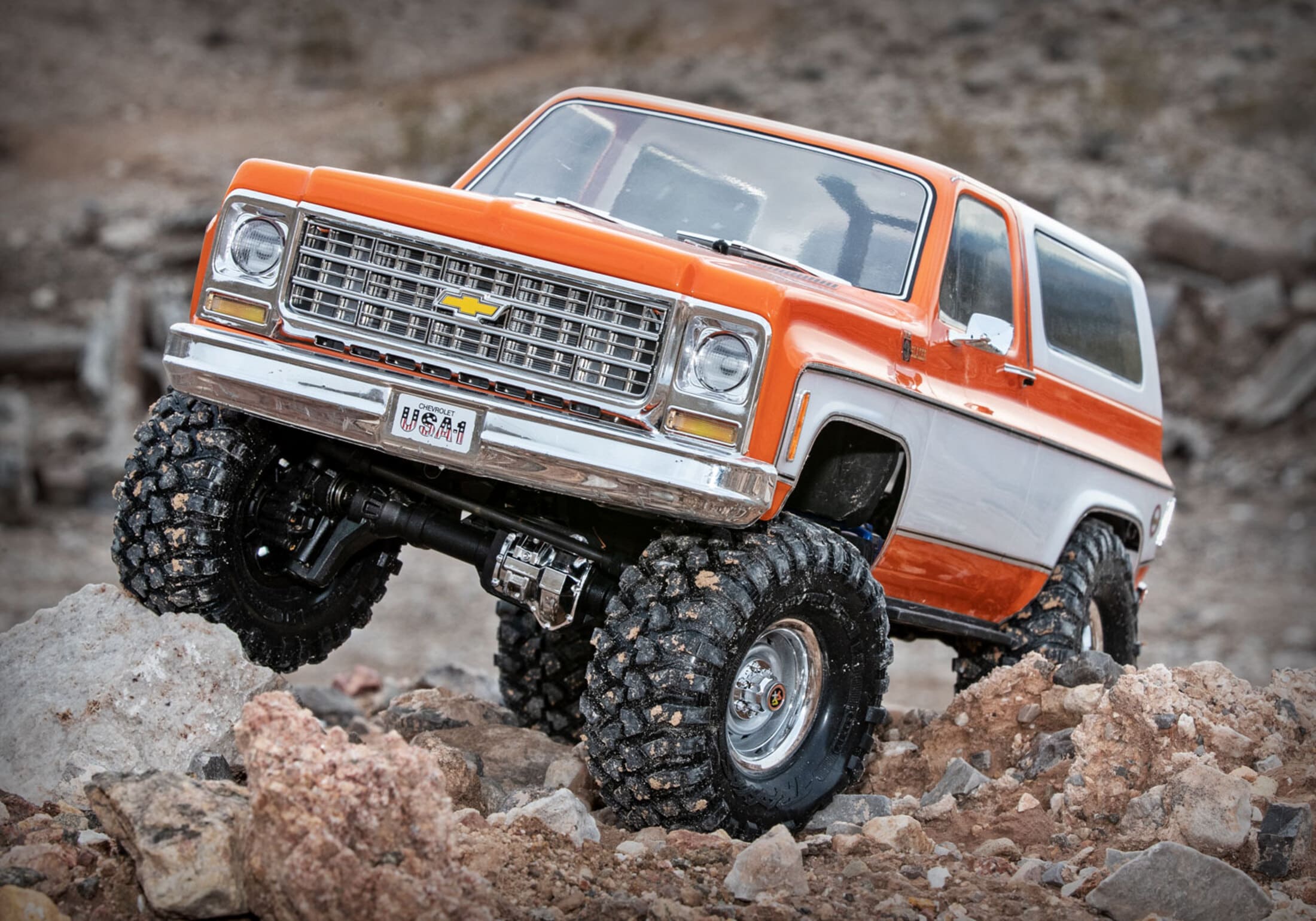 traxxas-trx-4-crawler-chevy-blaze-1979-clipless-rtr-orange