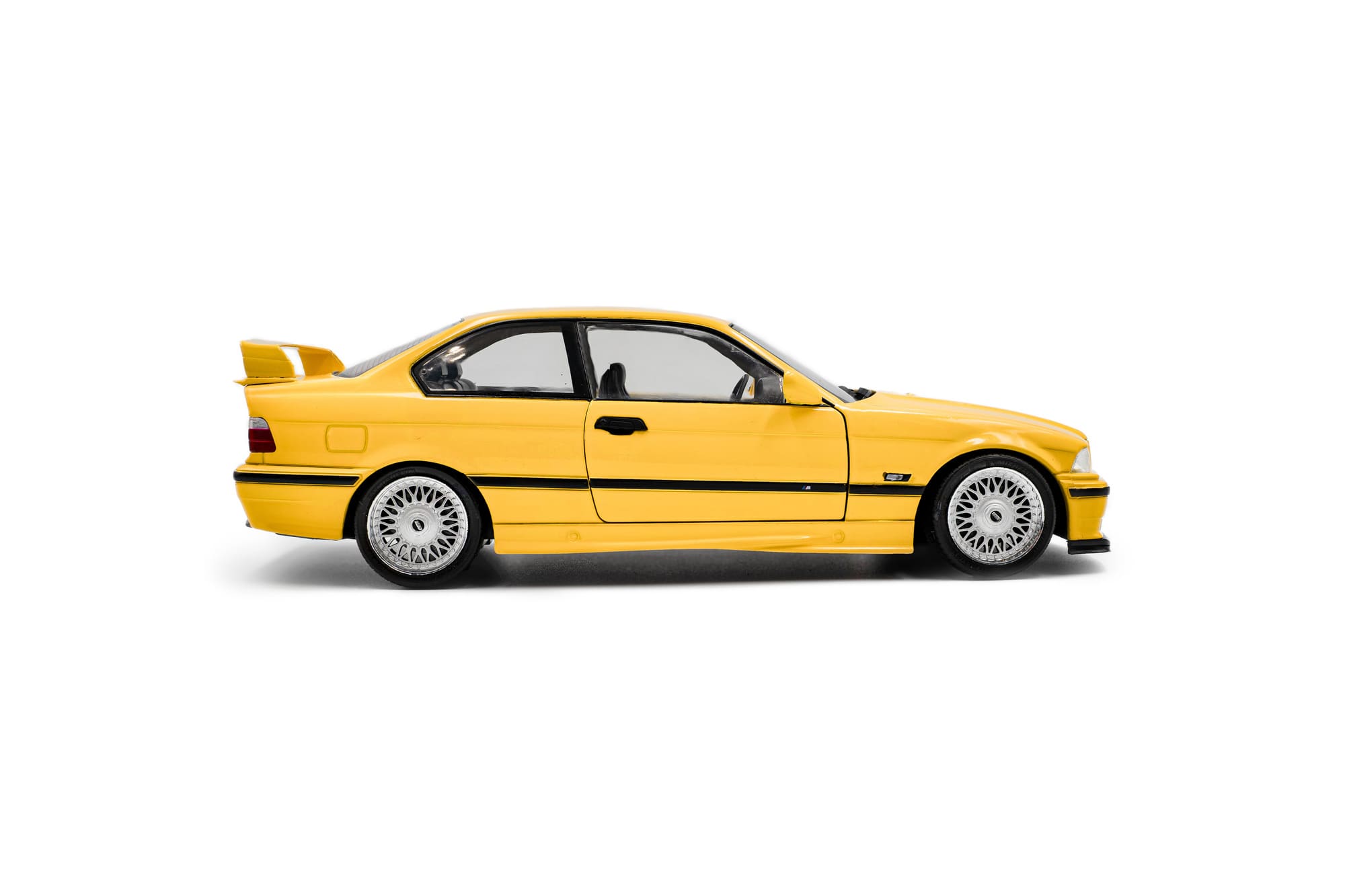 Solido BMW M3 Coupe Dakar Yellow Modellauto 1_18