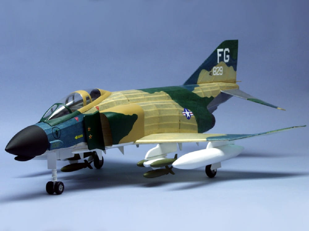 Dumas Aircraft F-4D Phantom Balsabausatz - RC-Zubehoer