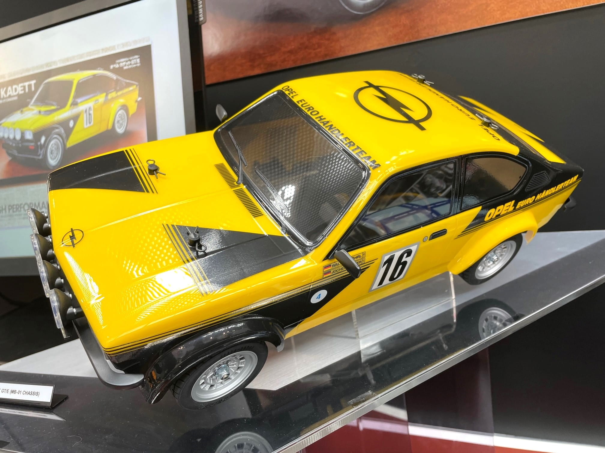 OPEL Kadett GT E Rally Bausatz von Tamiya opel kadett gte