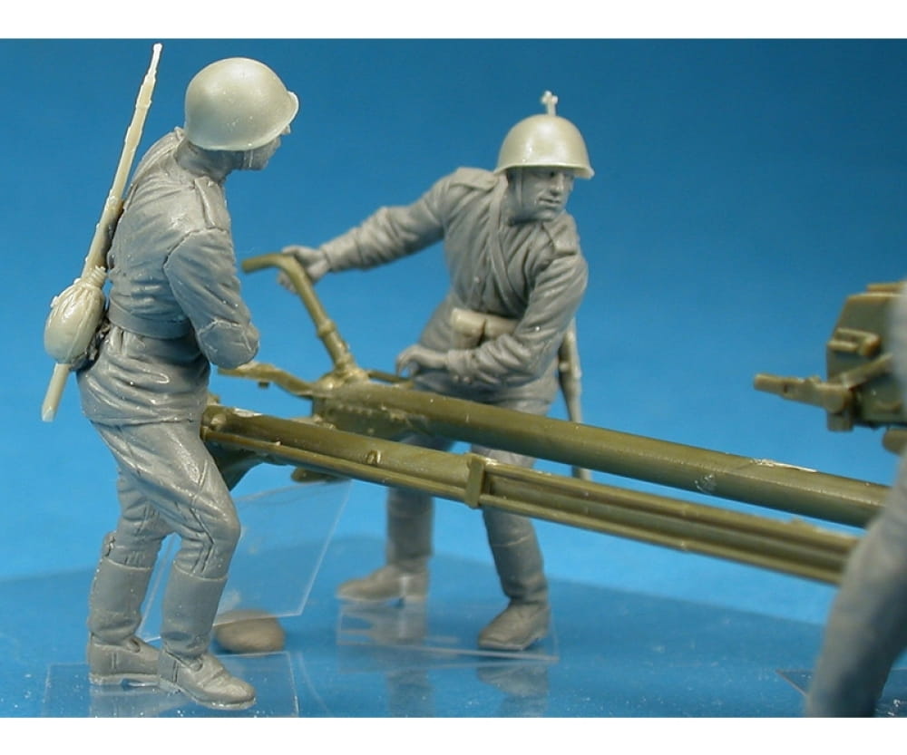 Plastikmodellbau von Miniart 1-35 sov pak zis 3 m crew 5 im m